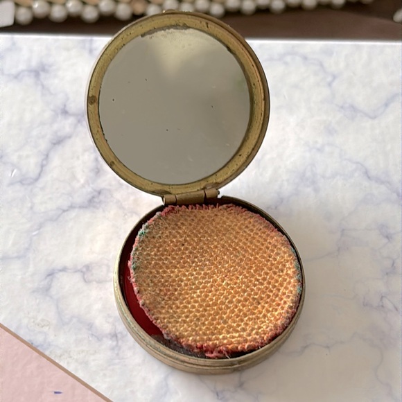 Vintage classic rough compact! - Picture 6 of 7